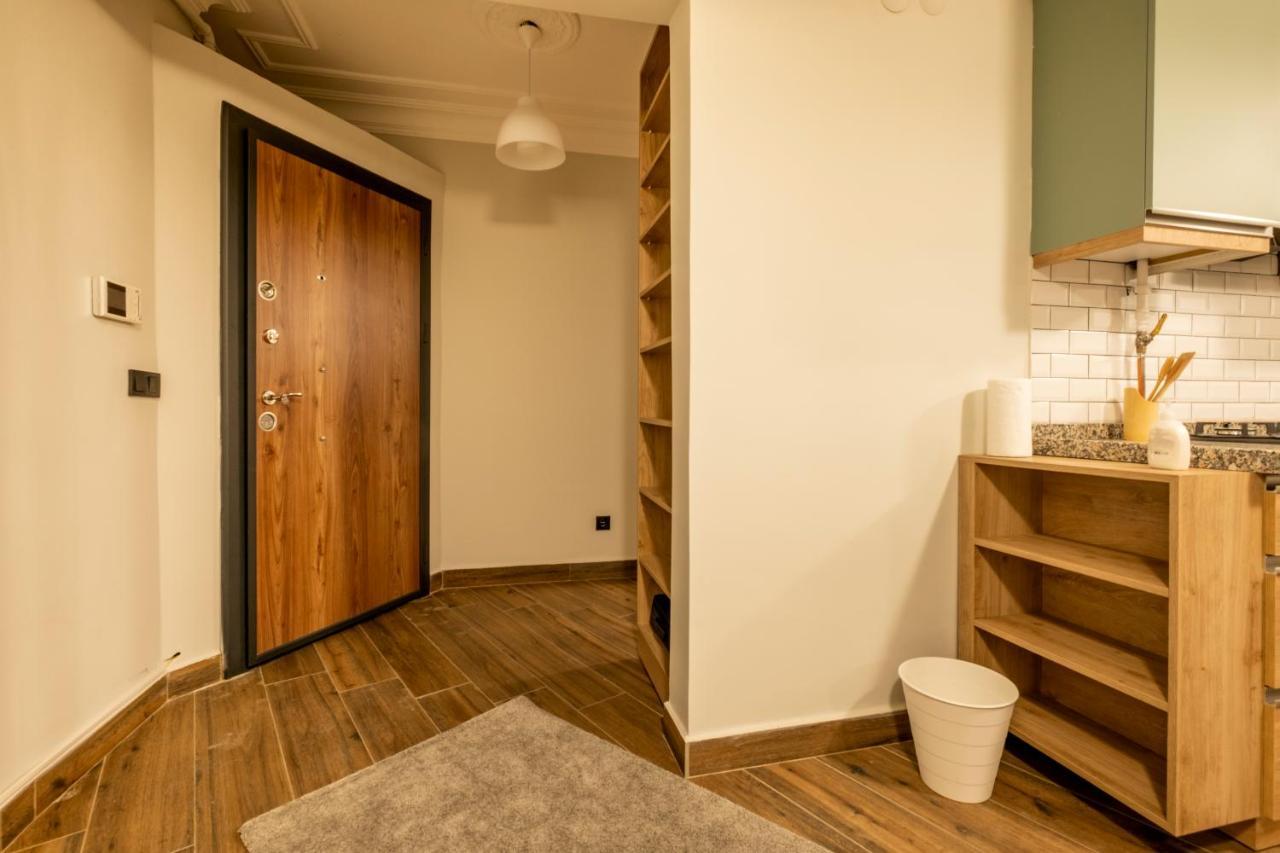 شقة Spacious And Comfy 2Br In The Heart Of Cihangir اسطنبول المظهر الخارجي الصورة