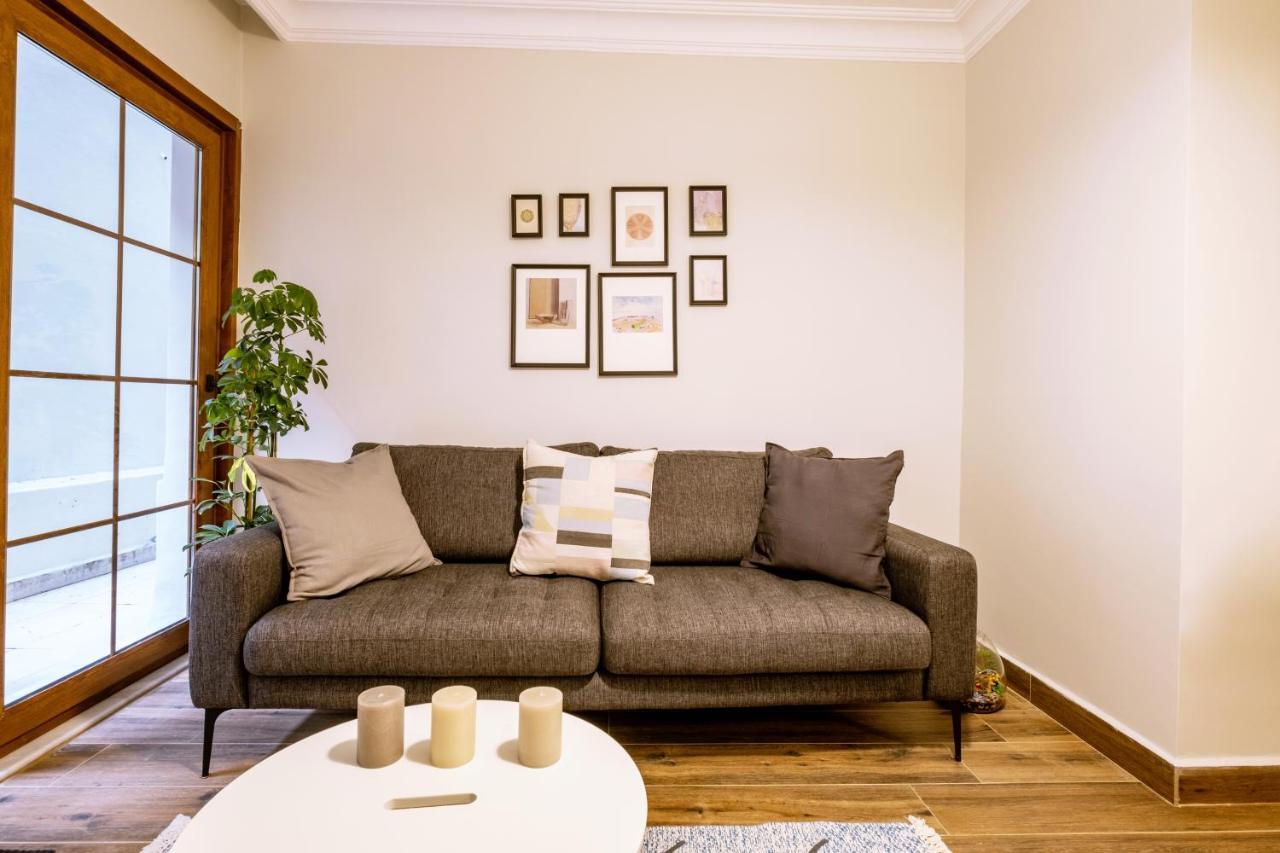 شقة Spacious And Comfy 2Br In The Heart Of Cihangir اسطنبول المظهر الخارجي الصورة