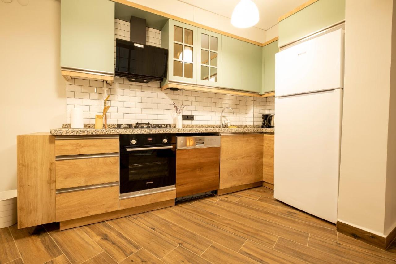 شقة Spacious And Comfy 2Br In The Heart Of Cihangir اسطنبول المظهر الخارجي الصورة